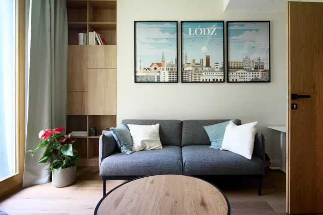 Przestronny gabinet psychoterapeutyczny w Centrum Przylądek Równowagi Kraków — profesjonalna przestrzeń dla terapii indywidualnej i rodzinnej