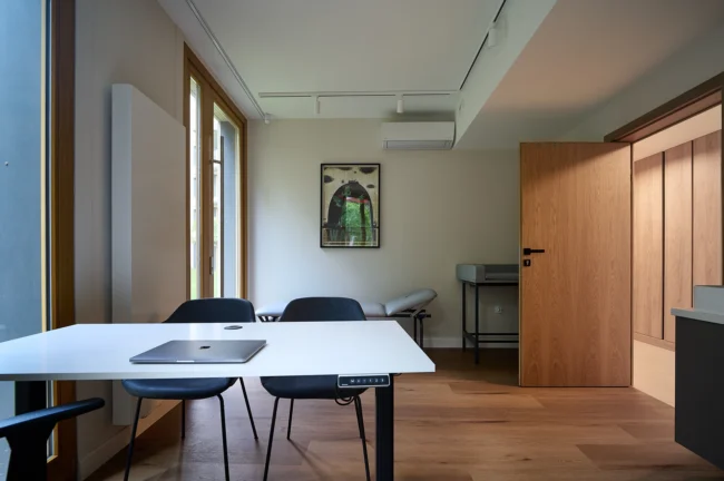 Funkcjonalny gabinet dla specjalistów w Centrum Przylądek Równowagi Kraków — miejsce profesjonalnej pomocy psychiatrycznej