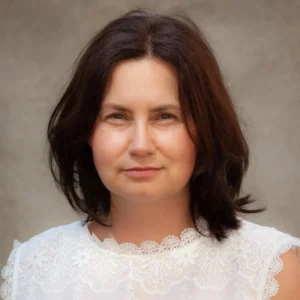 Edyta-Małecka-Psychoterapeutka_kraków-Wsparcie dzieci, młodzieży, dorosłych. Kryzysy życiowe i zawodowe. Wykluczenie ze względu na orientację seksualną. Niepłodność, poronienie, strata, żałoba.